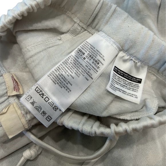 Levi’s Sweats - Picture 9 of 11